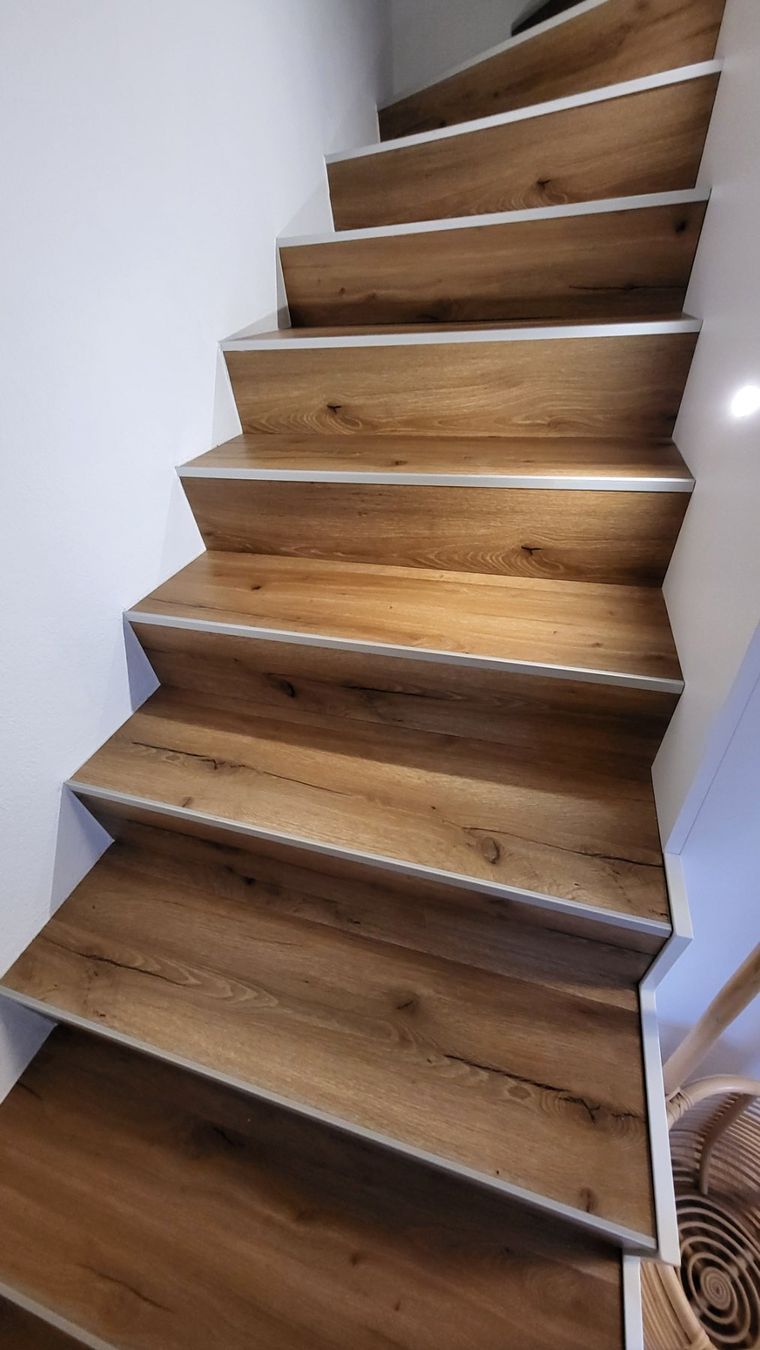 Pareti & Soffitti: Designboden XL Eiche rustikal 7 mm Aktionspreis Fr.42.90 m2 – Nuovo e nell'imballaggio originale da Rothrist venduto da swiss-laminat 4