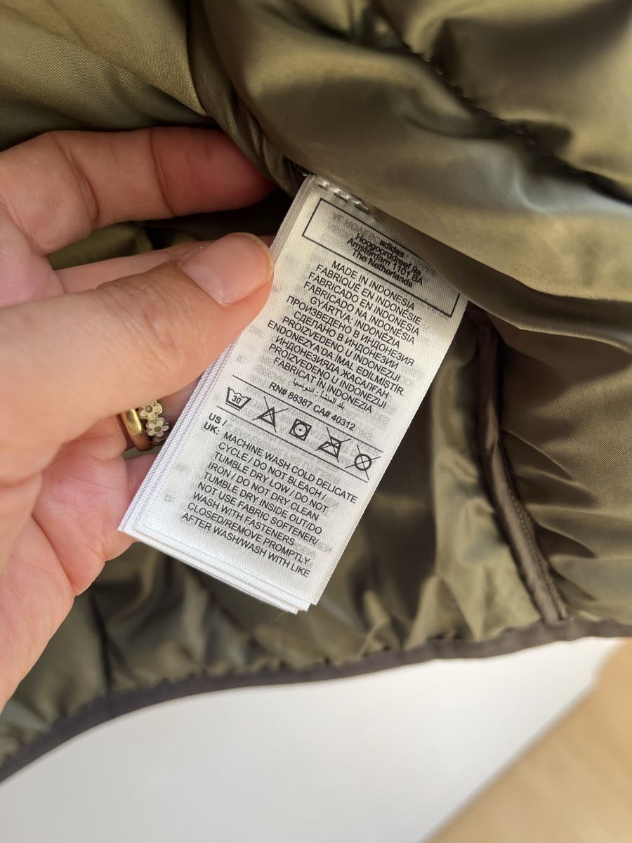 Adidas Vestes: adidas Steppjacke oversized M neuwertig – Neuf (Voir description) à Zeiningen par man_69cj 6