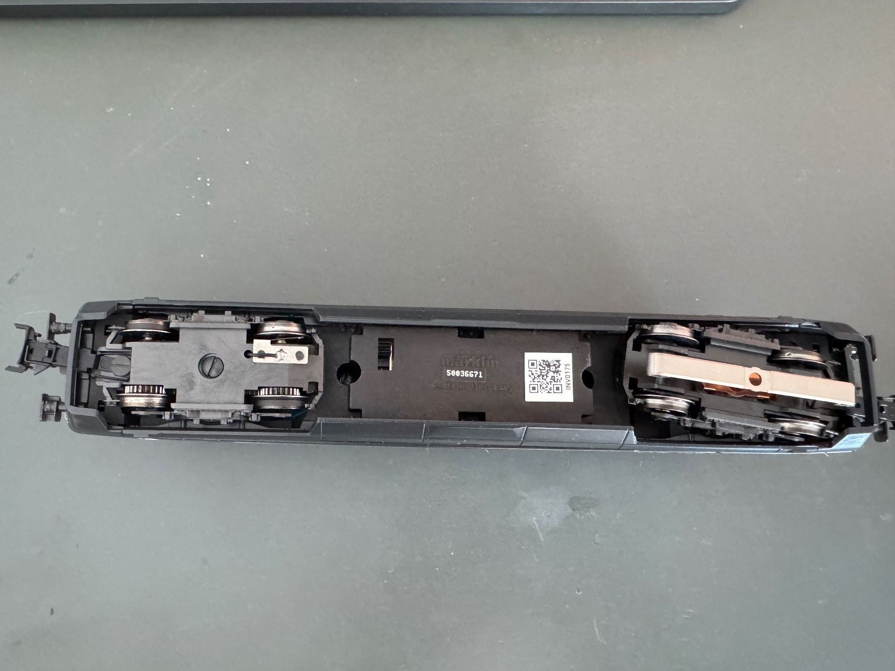 Märklin Modellini di ferrovie: Märklin Re 460 Ciba digital ESU LokPilot 5 – Usato da Köniz venduto da Henebe 4