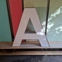 Leuchtbuchstaben Leuchtreklame A Design Vintage weiss alu