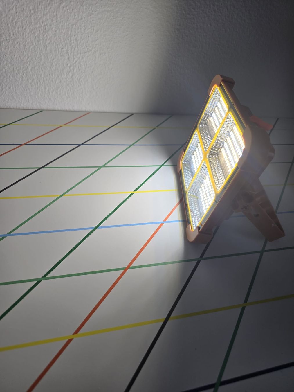 Lampen: Neue Solar LED Baustrahler mit USB Anschluss, Orange! – Neu und originalverpackt aus Zürich von dev_5brj 7