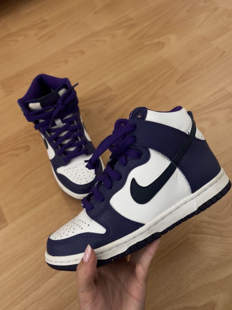 Nike Scarpe da uomo: Baskets Nike Dunk High blanc et violet, bon état – Usato da Meyrin venduto da Melnoss
