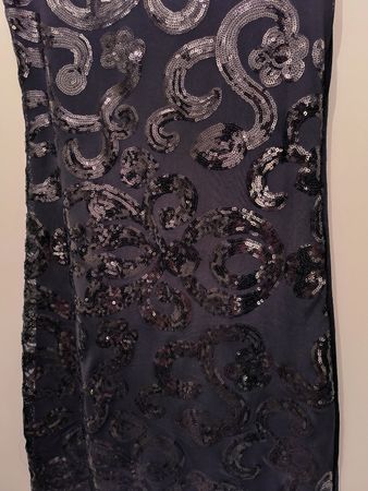 Robe pour occasion noire à paillettes