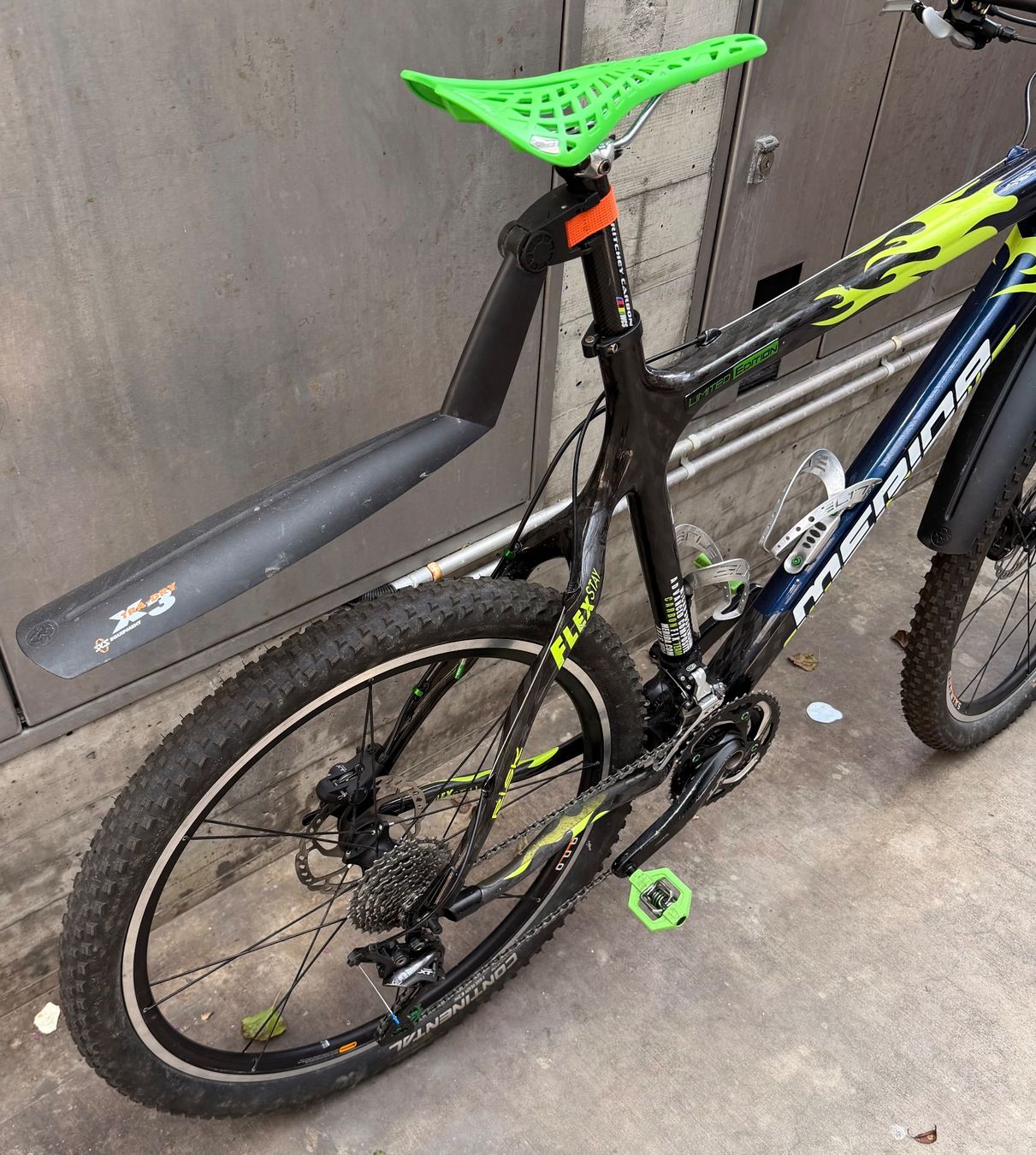 Merida Velos: Mountainbike Merida Carbon FLX - Limited Edition - 22" – Gebraucht aus Dietikon von gab_qz7y 9