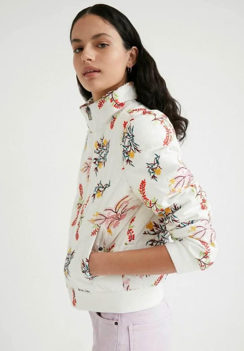 Desigual Giacche: Desigual Embroidered Jacket size XS – Nuovo (secondo la descrizione) da Zürich venduto da elinkaelle 1