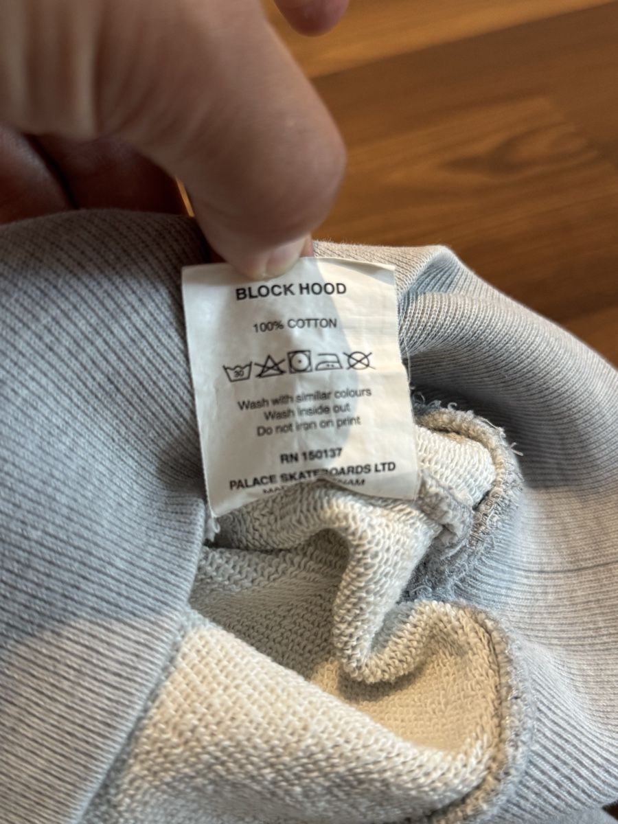 Palace Pullover & Sweatshirts: Palace Block Hood grau, Gr. M – Gebraucht aus Gränichen von lixil 7
