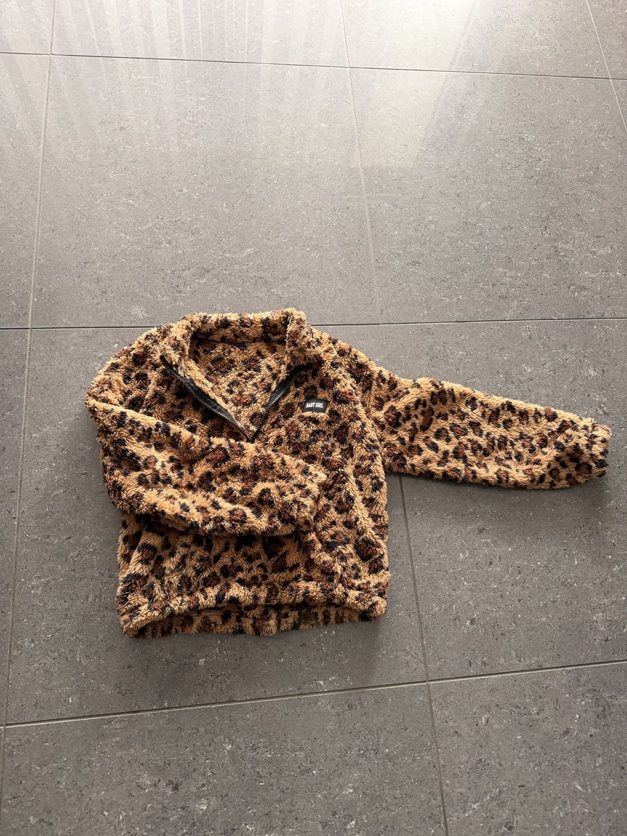 Maglioni & Felpe: Pullover  – Nuovo (secondo la descrizione) da Oftringen venduto da aminanessa 7