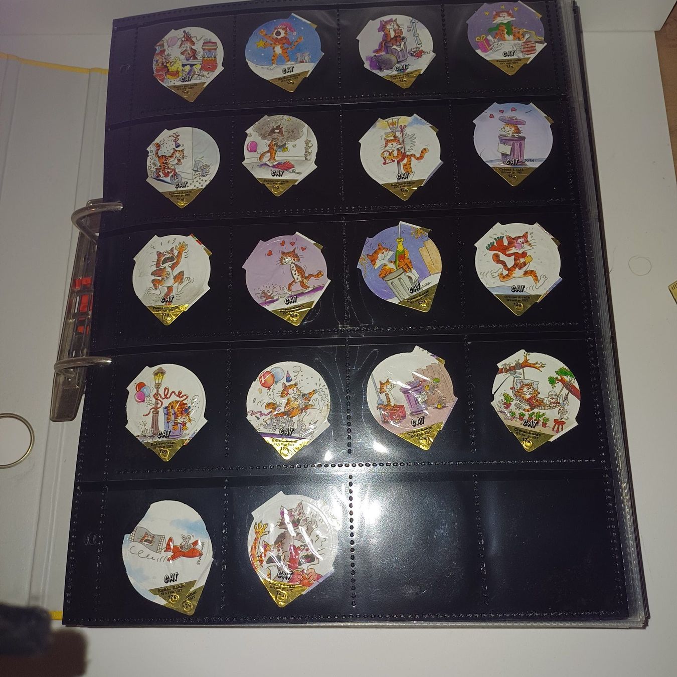 Coperchi dei cremini per caffè: Superbe Collection de couvercles années 1990 – Usato da Villeneuve VD venduto da vog_yc5s 3