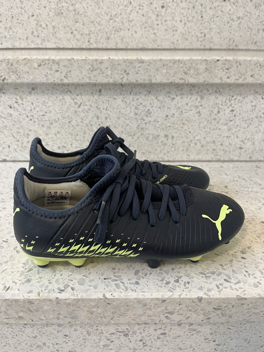 Puma Scarpe per ragazzi: Fussball Nockenschuhe Gr. 35 Puma – Usato da Luzern venduto da Aldabema 1