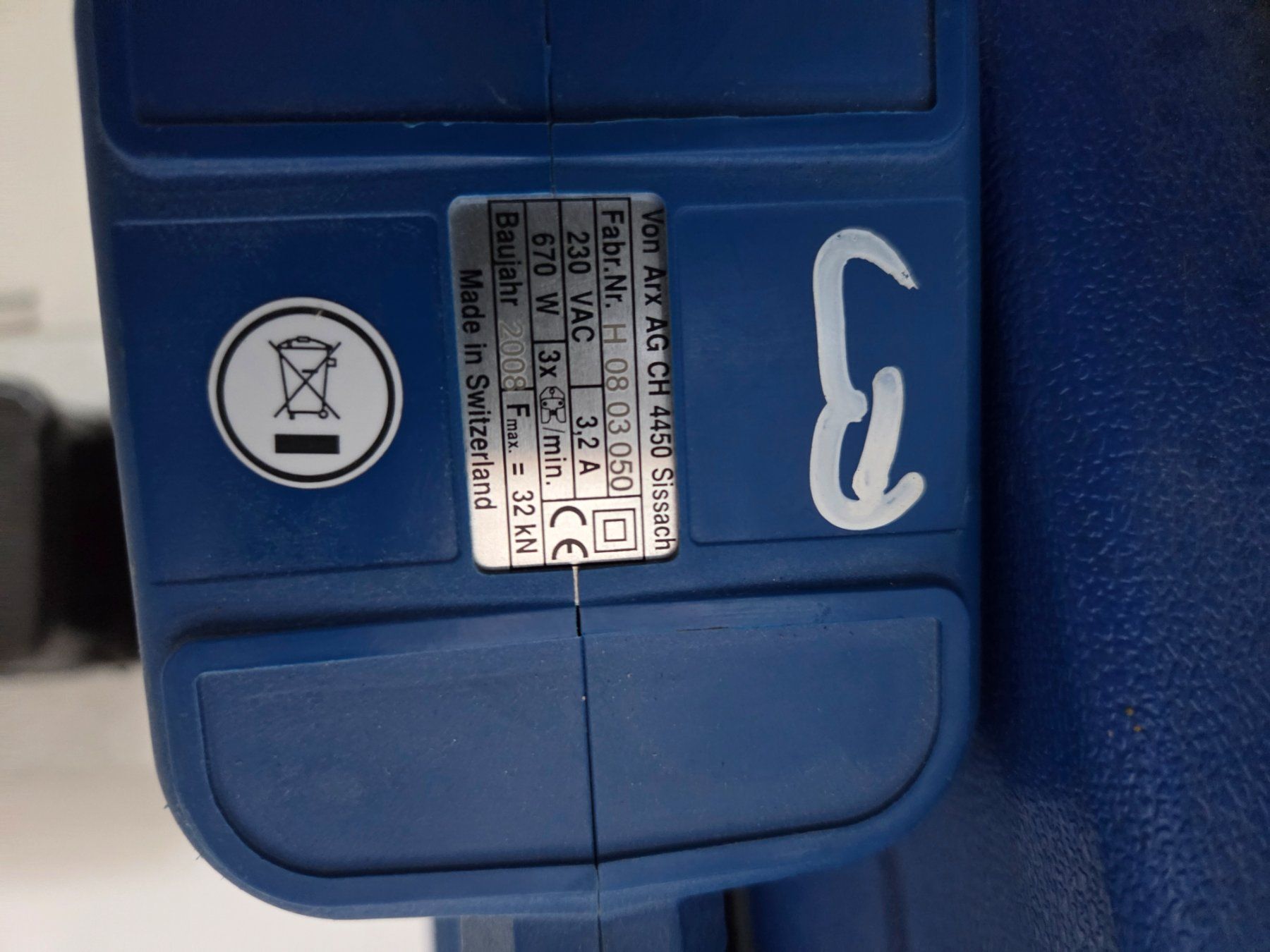 Tutti gli attrezzi: Presswerkzeug Typ 5 230V RN – Usato da Itingen venduto da XIII01 1