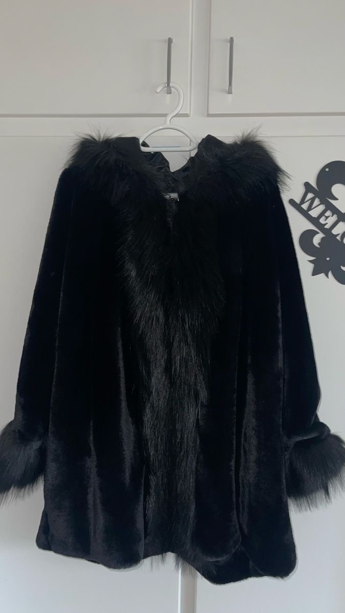 Giacche: Schwarzer Winterjacke mit Pelzimitat – Nuovo (secondo la descrizione) da Bützberg venduto da dan_jhn9