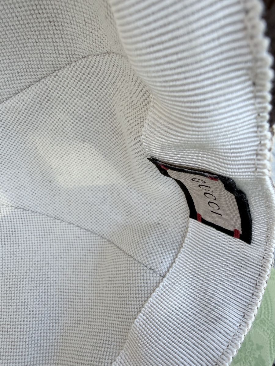 Gucci Sonstige Damenmode: Cape Gucci / bis 25 aug diese preis – Gebraucht aus Münchenstein von By.gabriela.v 5