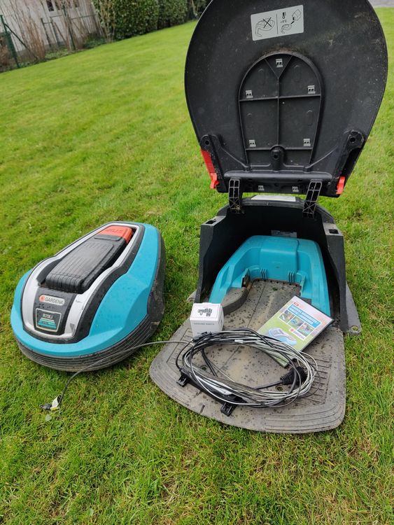 Mähroboter Gardena R70Li inkl. Ladestation und Garage Acheter sur Ricardo