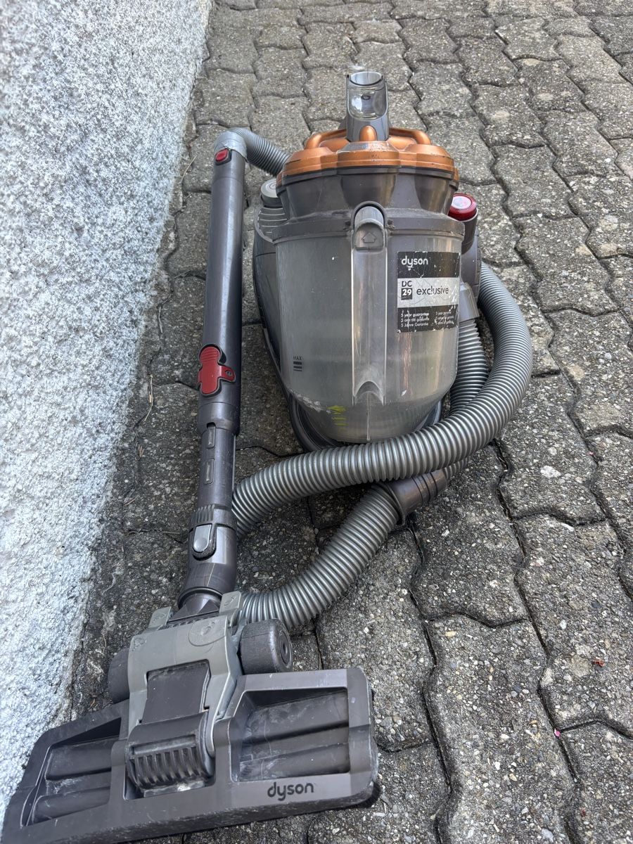 Dyson Aspirateurs & Accessoires: Staubsauger Dyson DC29 defekt – Défectueux à Tavannes par Phildan76