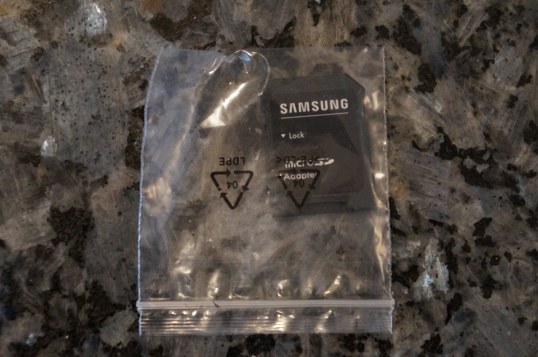 Samsung Telefoni cellulari / Smartphones: Samsung Handy Giorgio Armani – Nuovo e nell'imballaggio originale da bronschhofen venduto da blackpearl01 5
