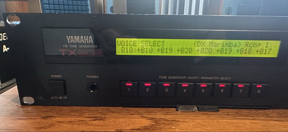 Yamaha Instruments de musique: Yamaha Tx-802 – D'occasion à Vevey par Dborg 1