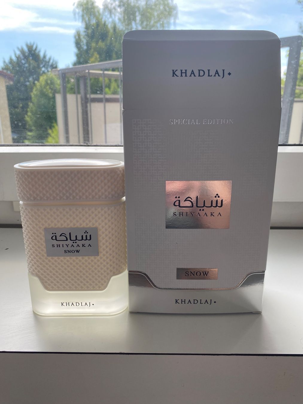 Profumi & Eau de Toilette: Khadlaj Snow – Usato da zürich venduto da lauder02