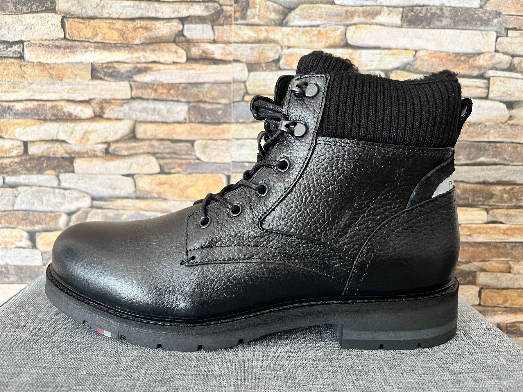 Tommy Hilfiger Scarpe da uomo: Tommy Hilfiger Warm Corporate Gr. 45 – Nuovo e nell'imballaggio originale da Bern venduto da No1e 7