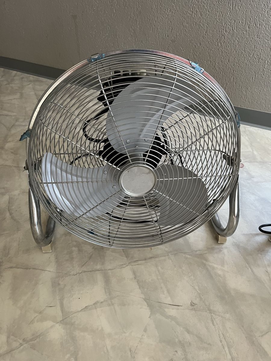 Primotecq Ventilatoren: Bodenventilator Chrome – Gebraucht aus Wilen b. Wollerau von urs_9s5y 2