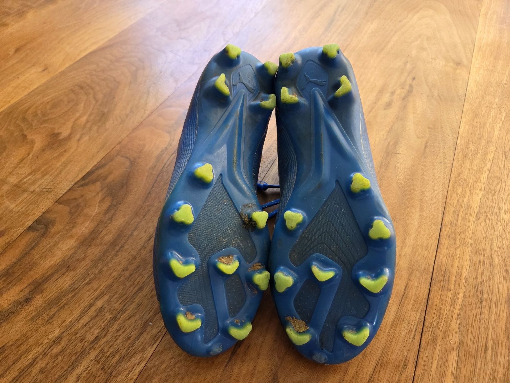Puma Scarpe da uomo: Fussball Noppenschuhe von Puma  Gr. 39 – Usato da Rothenburg venduto da A 2