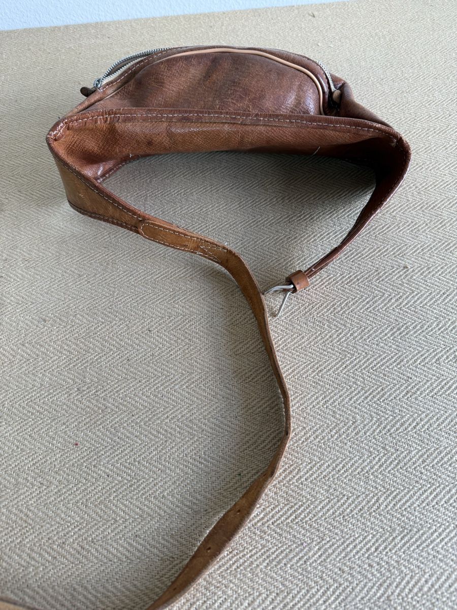 Borse: Vintage Leder Bauchtasche – Usato da Konolfingen venduto da petzipetz 2