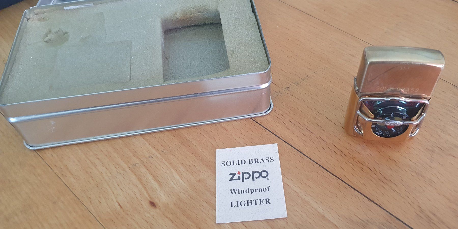 Zippo Accendini: Zippo Explorer Kompass mit Solid Brass Zippo - Rarität – Usato da Bern venduto da Llu 5