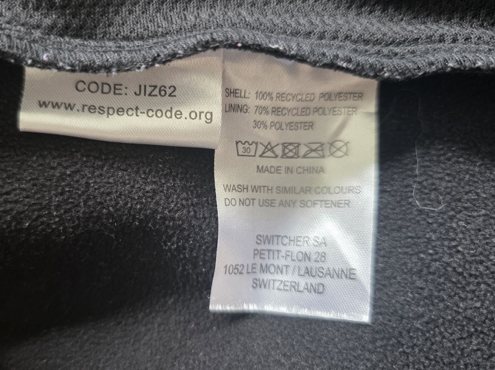 Switcher Giacche: Schwarze Switcher Softshell Jacke, Gr L, winddicht – Usato da Biberist venduto da charobaum 2