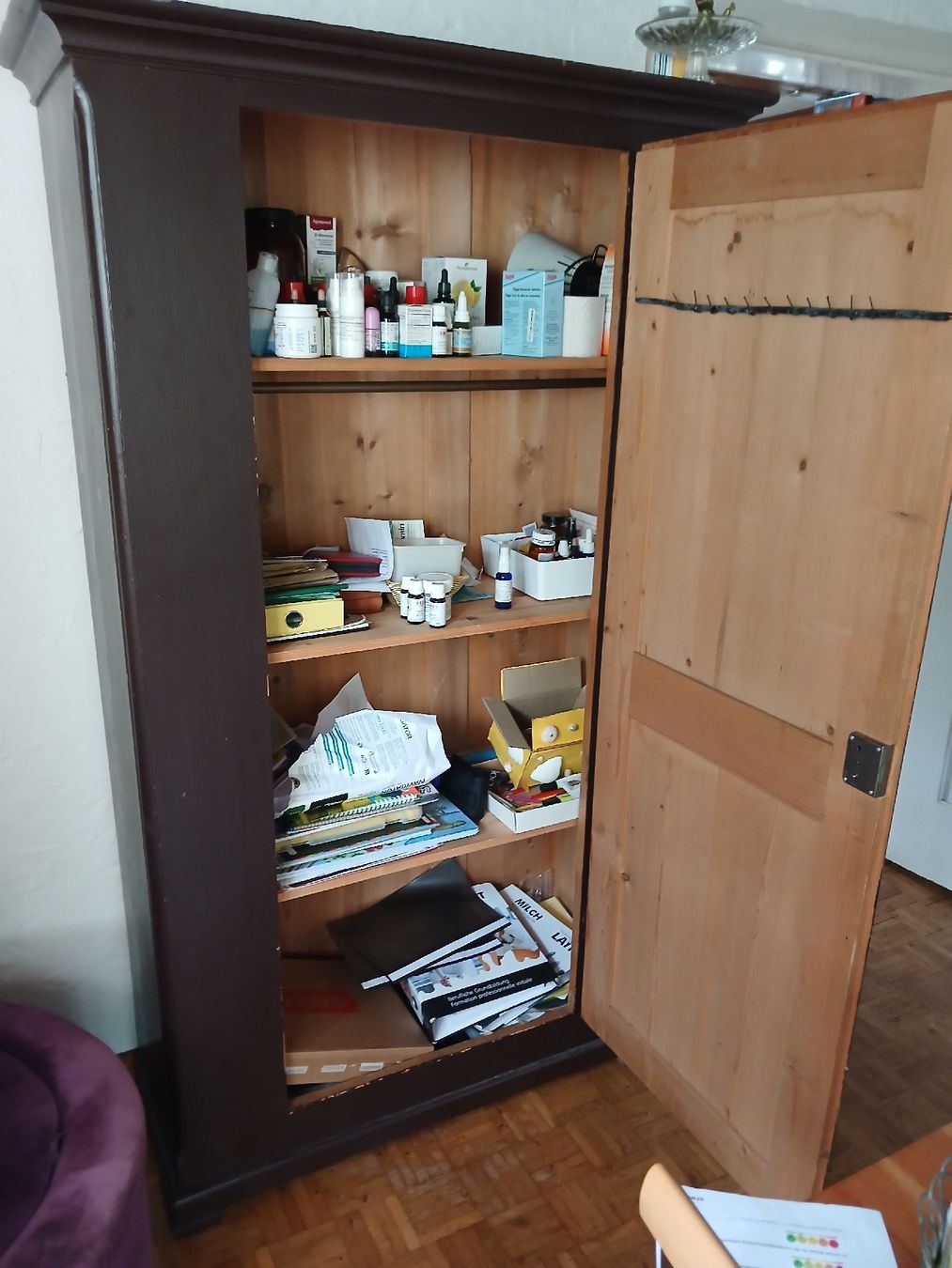 Armadi: Tannenholz Schrank – Usato da Hagenbuch ZH venduto da bromaer 2