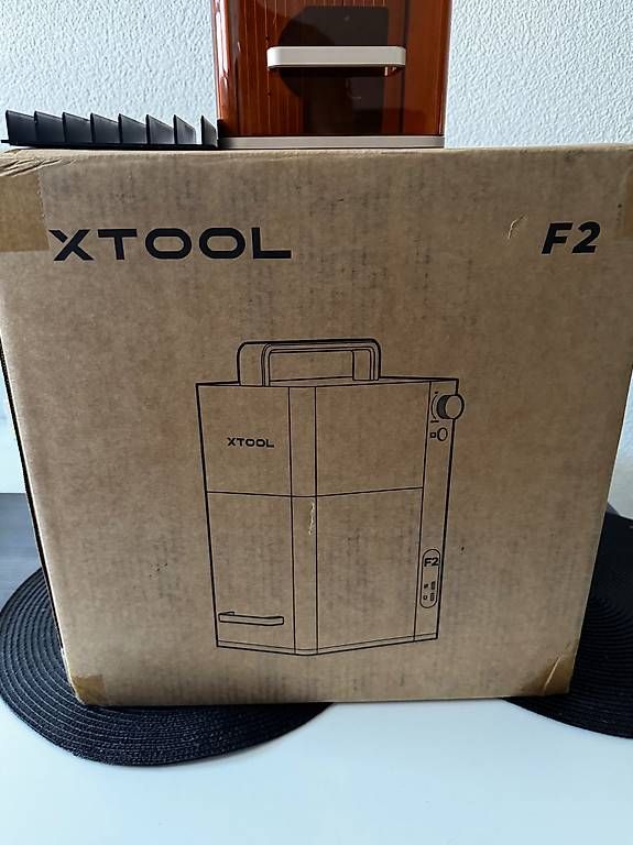 XTool Tutte le macchine: Laser, Gravierer XTool F2 – Usato da Wil SG venduto da robsy11 1
