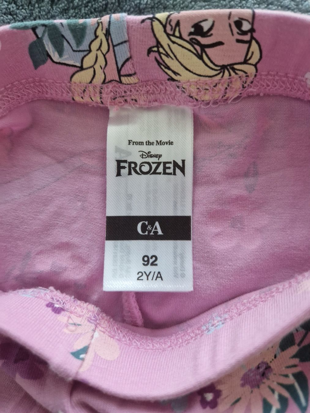 C&A Pantaloni: Capri Leggings grösse 92 Elsa – Usato da Heimberg venduto da Eleanor20 1