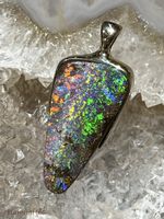 Opal - Anhänger - Boulder mit 585er Gold / Meisterstück