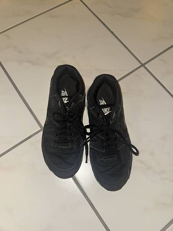 Nike Scarpe da donna: Schuhe – Nuovo (secondo la descrizione) da Utzenstorf venduto da ana.hh 2