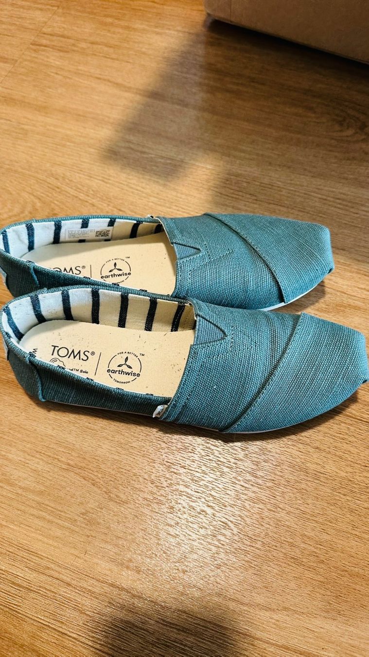 Toms Damenschuhe: TOMS Espadrilles Gr. 36.5/37 – Neu (gemäss Beschreibung) aus Unterägeri von dom_5l9p
