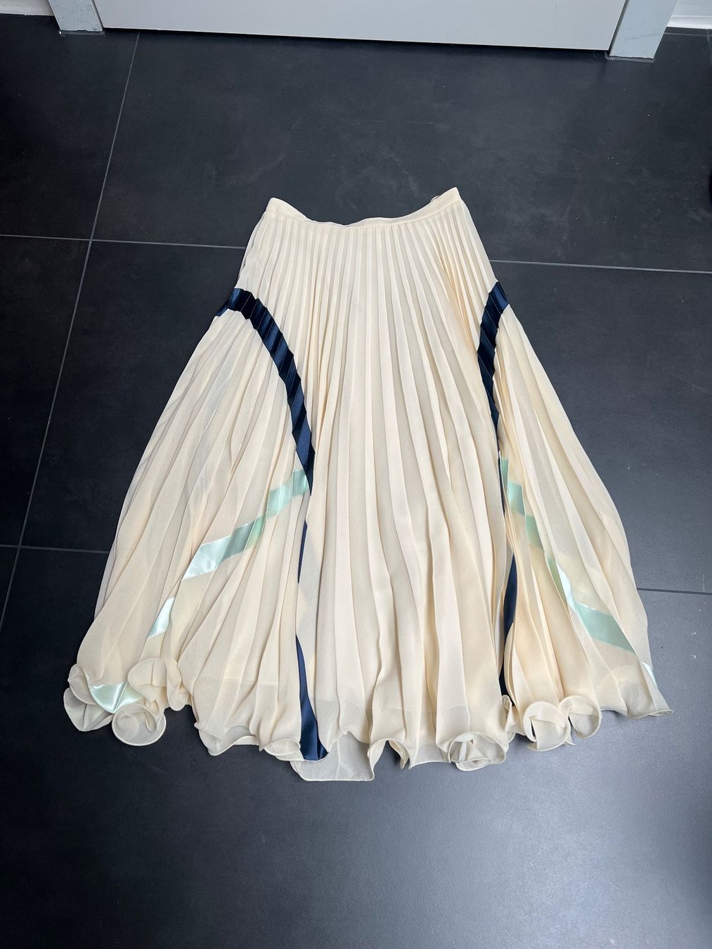 Chloé Röcke: See by Chloé Chiffonrock / Plisseerock 34 – Gebraucht aus Wabern von La-Vitrine