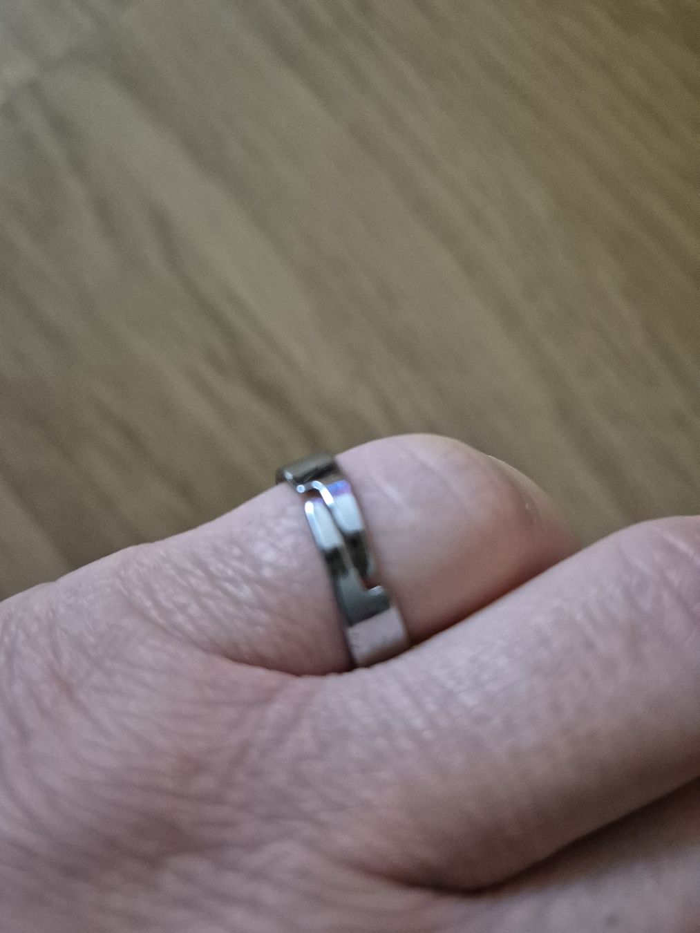 Anelli: Silberner Ring mit farbigen Delfinen – Usato da Langenthal venduto da Polarisstern 3