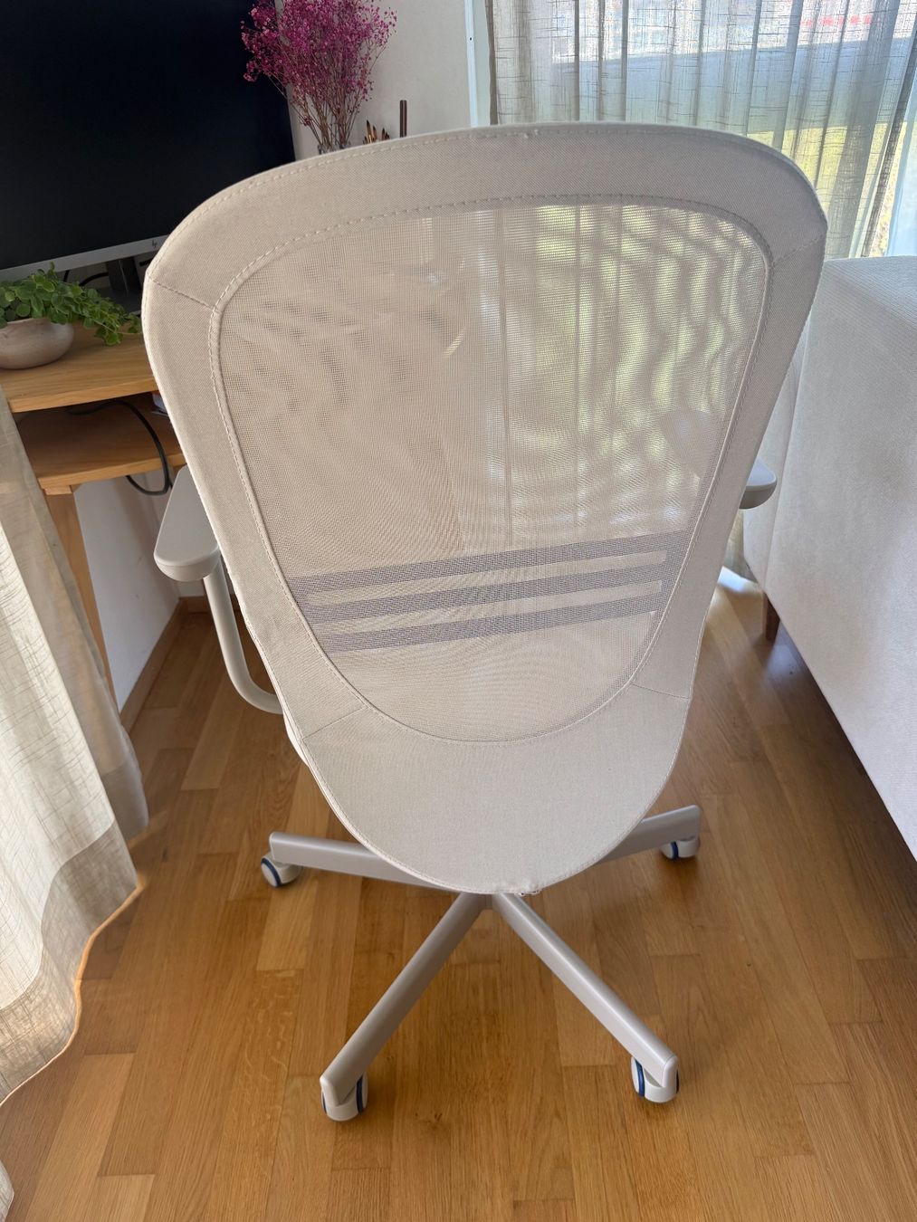 Ikea Chaises: Bürostuhl – Neuf (Voir description) à Sevelen par cha_5xry 3