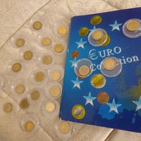 lot von 2-Euro-Gedenkmünzen