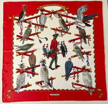 Foulard HERMES-Paris "Les Oiseaux du Roy" -avec box original