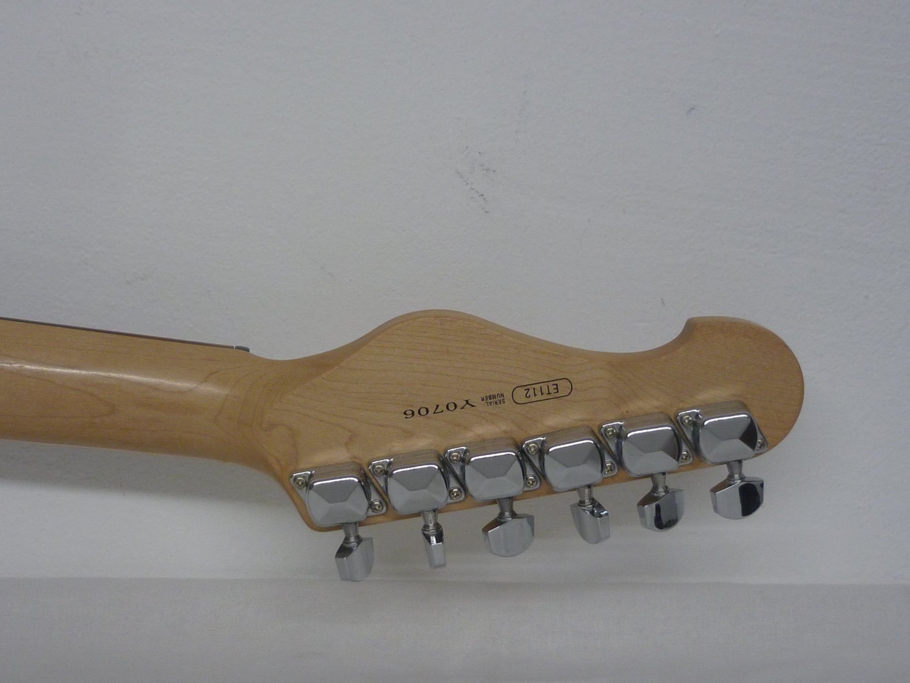 Strumenti musicali: E-Gitarre Stratocaster von Eterna by Yamaha – Usato da Maienfeld venduto da John13 7