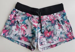 Blumenmuster Shorts von PZ *Grösse S* top Zustand