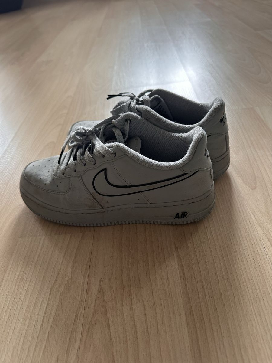 Nike Chaussures garçon: nike grosse 38.5 – D'occasion à Leimbach TG par Davidvilma 1