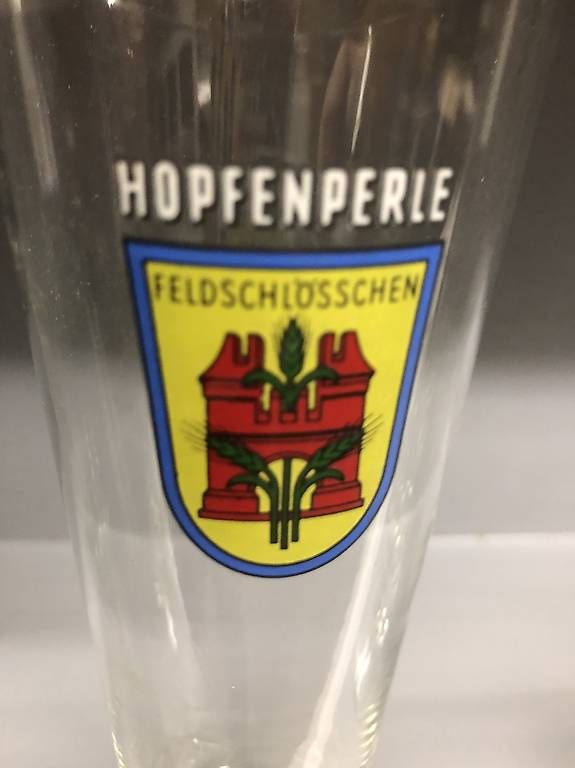 Feldschlösschen Bicchieri: 5 div. Stangen Feldschlösschen – Usato da Bubendorf venduto da Mia111 3
