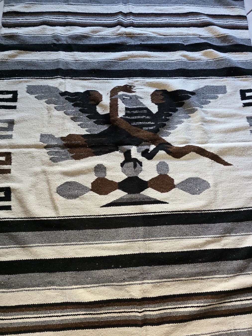 Coperte: Authentic Mexican Serape Rug Eagle Design  – Nuovo (secondo la descrizione) da Hinwil venduto da Ehretstock8 1