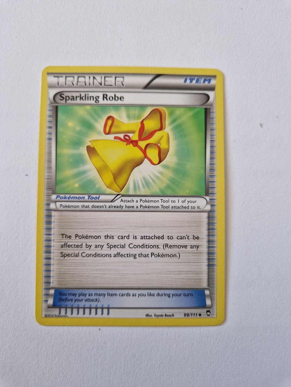 Pokémon Carte collezionabili: Sparkling Robe - Furious Fists - EN  – Nuovo (secondo la descrizione) da Romont FR venduto da raj_sjv9