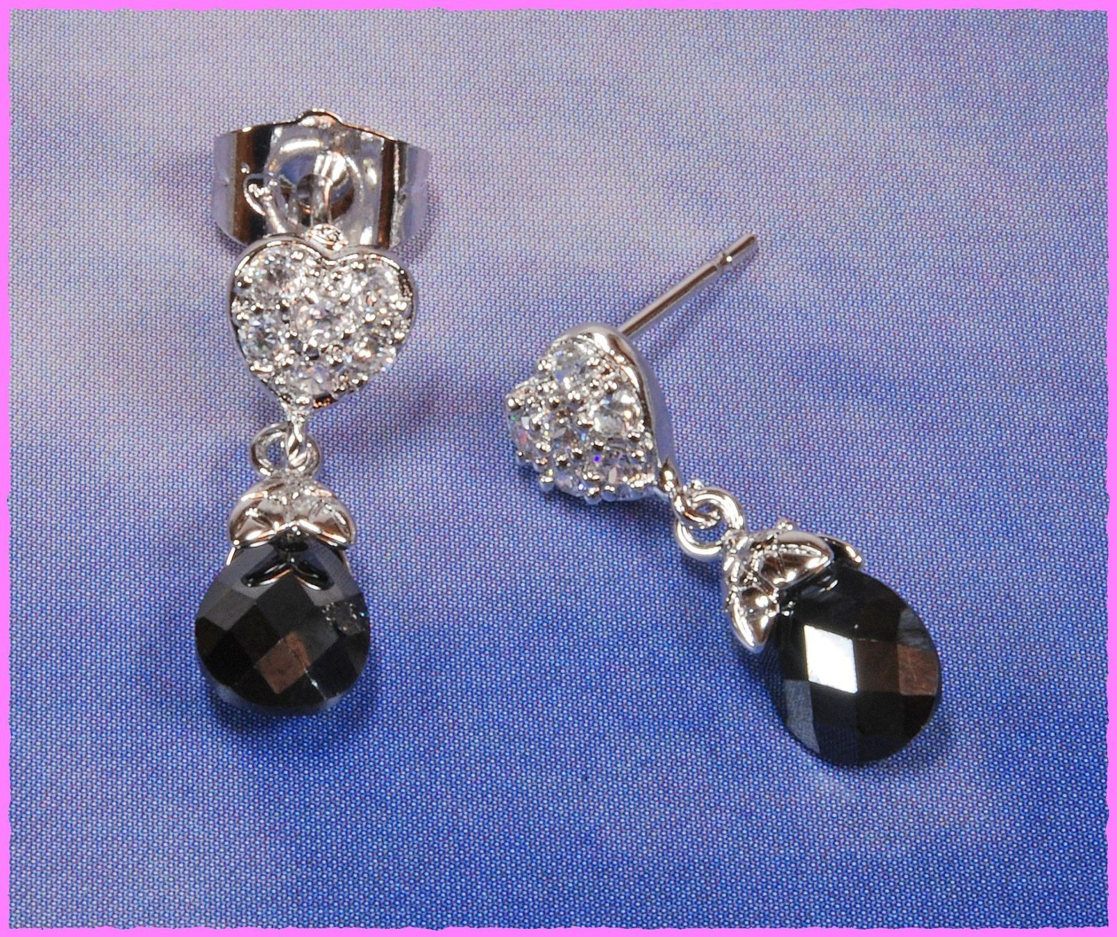 Ohrringe & -stecker: Bezaubernde Herz Ohrhänger mit Zirkonia – Neu und originalverpackt aus Oberglatt ZH von Diamond-Girl 1