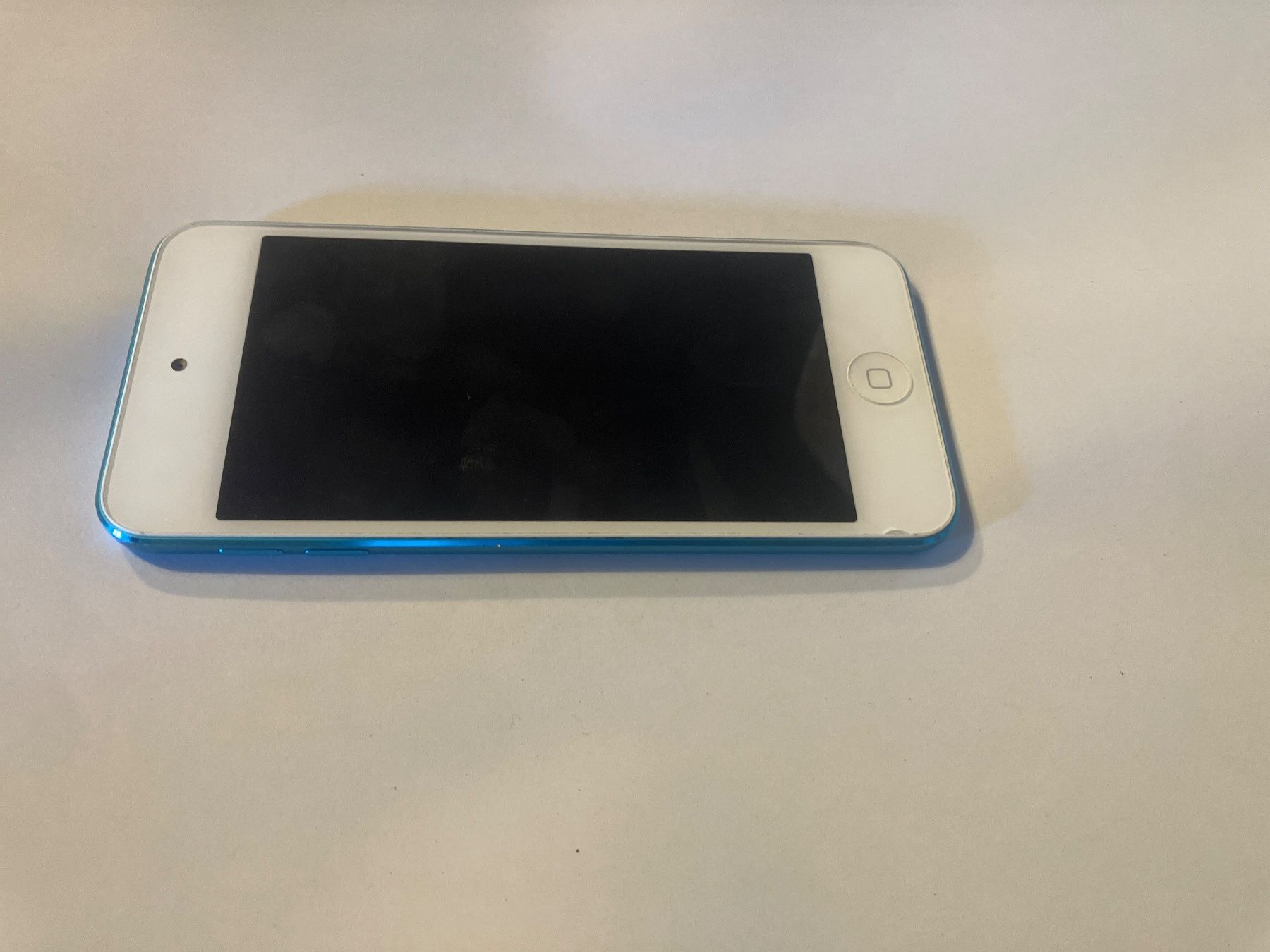 Apple Lettore multimediale & Streamer: Ipod Touch – Usato da gasel venduto da wupfl 4