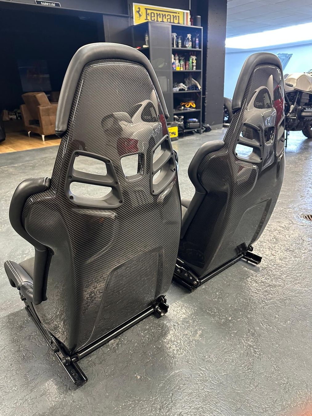 Porsche Tutti pezzi di ricambio auto: Porsche 992 GT3 Bucket Seats – Usato da Veyrier venduto da FerranP 1