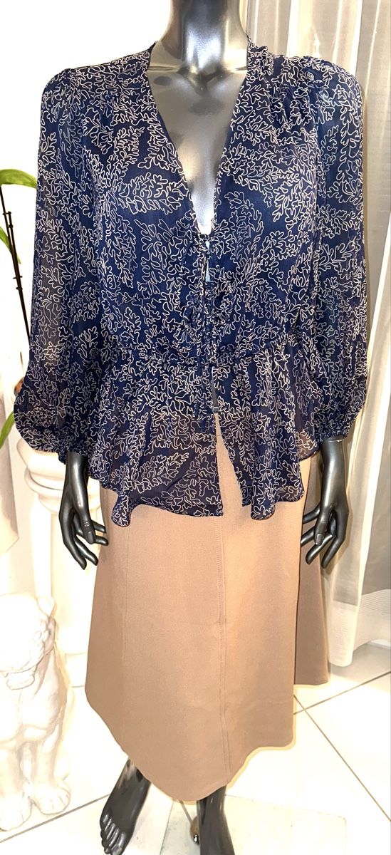 Ted Baker Blusen: TED BAKER BLUSE GR. M (3) neuwertig – Neu (gemäss Beschreibung) aus Unteraegeri von MH203 2