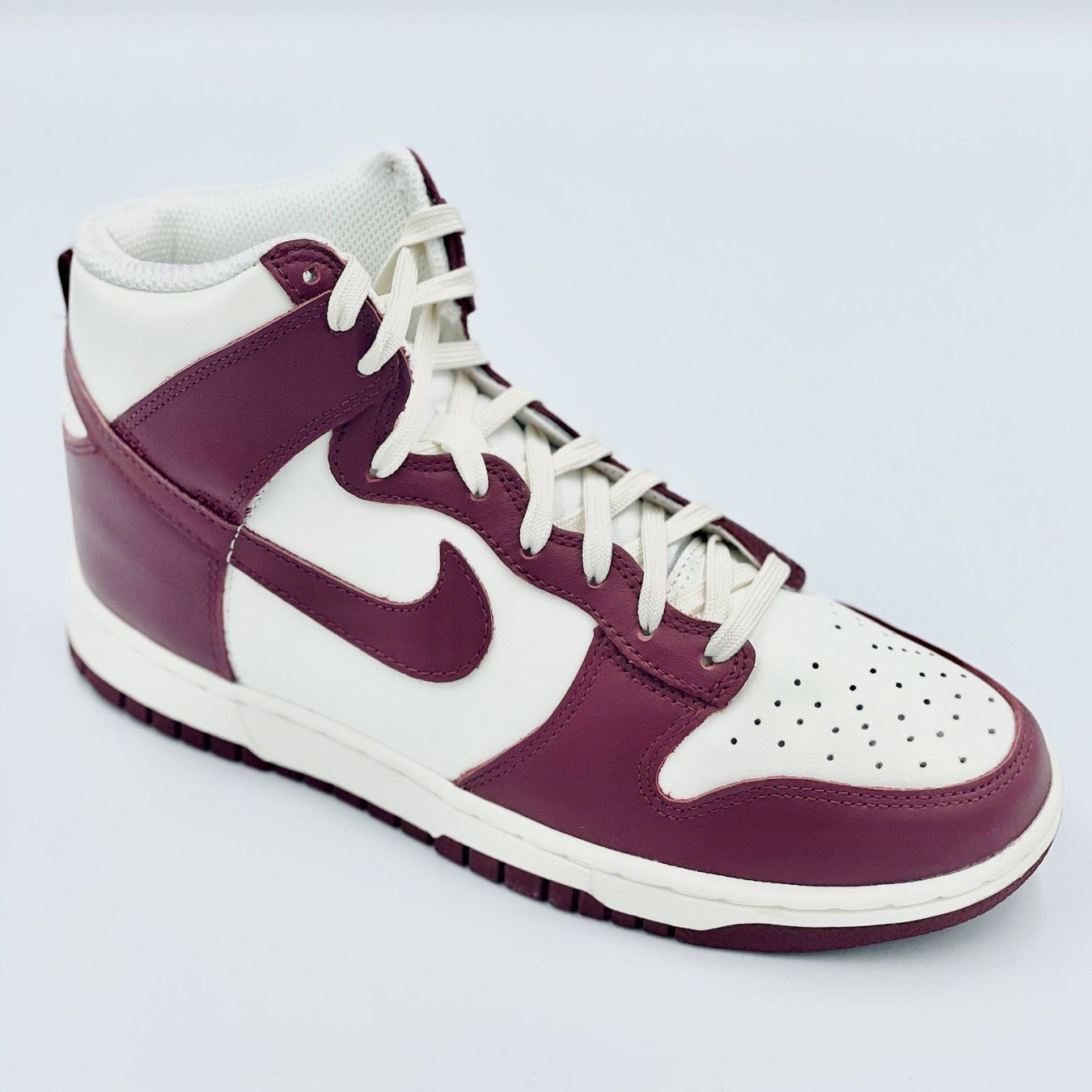 Nike Scarpe da donna: Nike Dunk High Team Red EU 38 – Nuovo e nell'imballaggio originale da Erlinsbach venduto da sasneakers 1