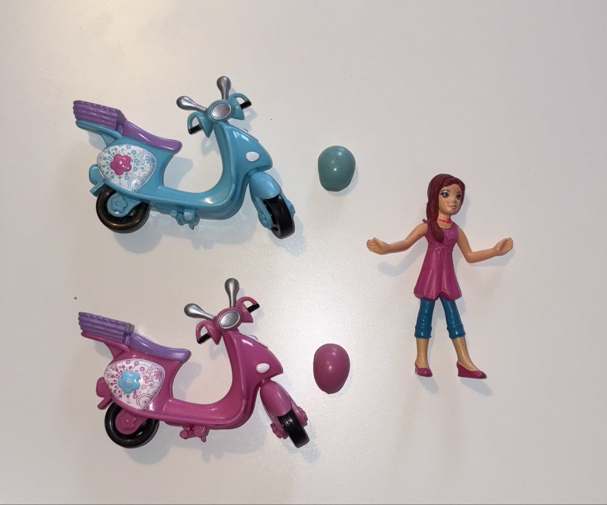 Giocattoli: Spielfigur inklusive Roller und Helm – Usato da Aesch (Neftenbach) venduto da sob_jd8r